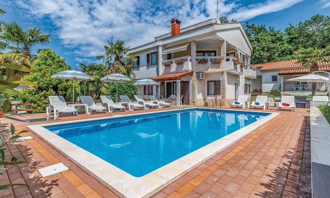 Kukci Apartment | Nice apartment in Porec with WiFi