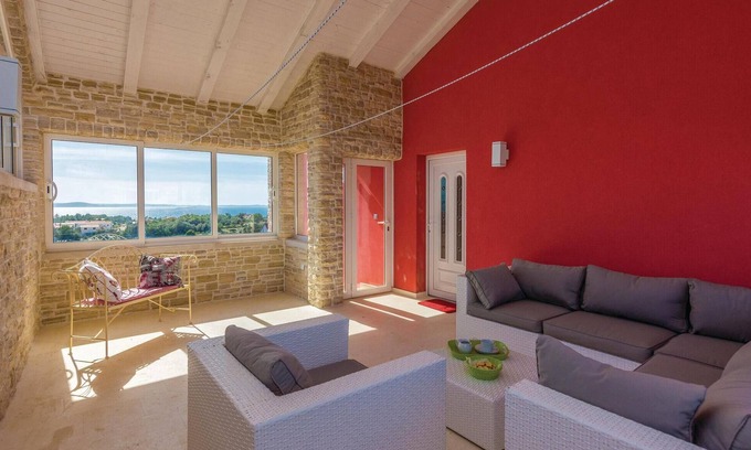 Vir Apartment | Nice apartment in Vir with WiFi