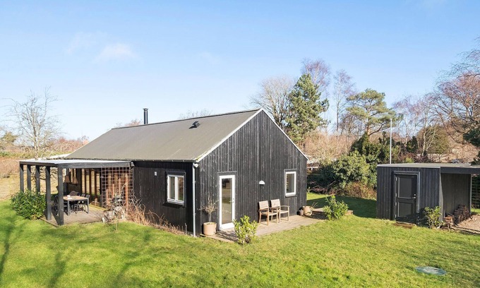 Kulhuse House | Nice home in Jægerspris with kitchen