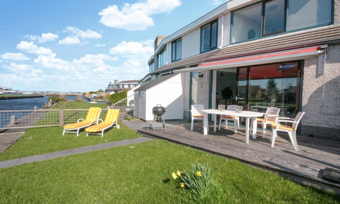 Lemmer House | Nice home in Lemmer with WiFi