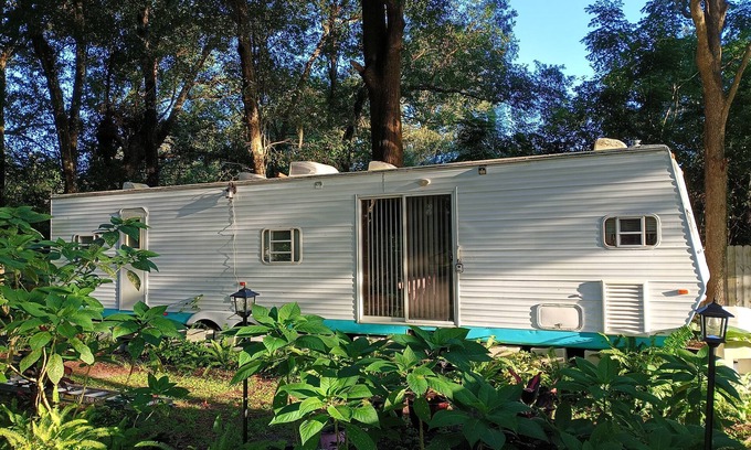 Belleview House | Nice RV with AC in Belleview - Perfect for a cozy getaway