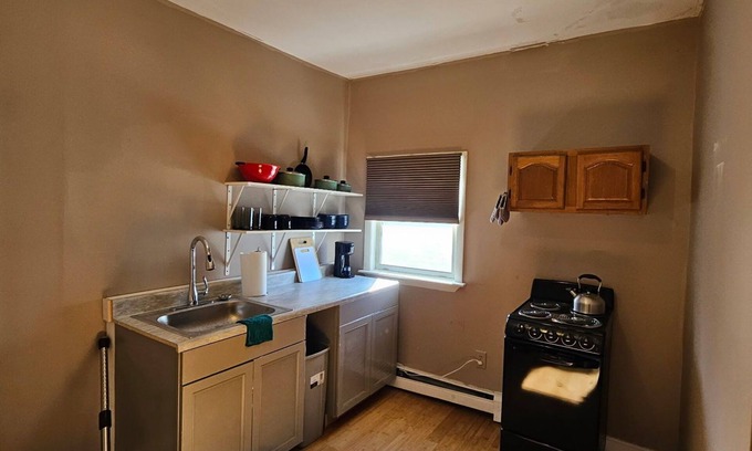 Providence Apartment | Nice spacious room near Whole Foods, Brown Univer.