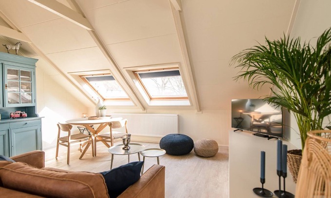 Nes Apartment | Nice studio for 2 people in the centre of Nes and the beach is 1.5 km away.