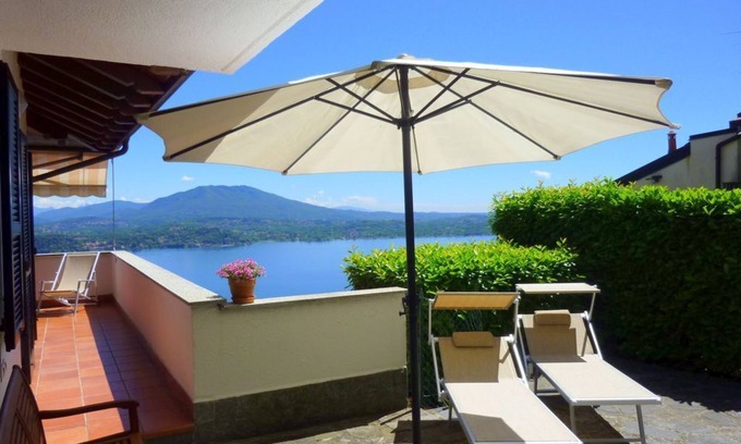 Carcioni Apartment | "NIDO SUL LAGO" - The Lake Relax!