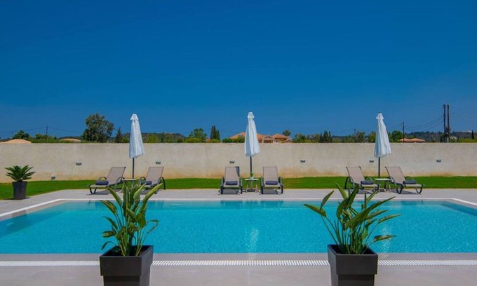 Gaitanion Villa | Nimar Luxury Villa - private swimming pool