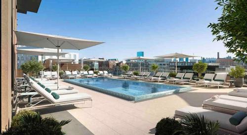 Downtown Boston House | North End TD Garden Condo Shared Pool & Rooftop