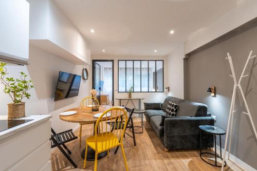 Quartier des Grandes-Carrieres Apartment | Nouveau Appartement Sacré Cœur Cottages 2