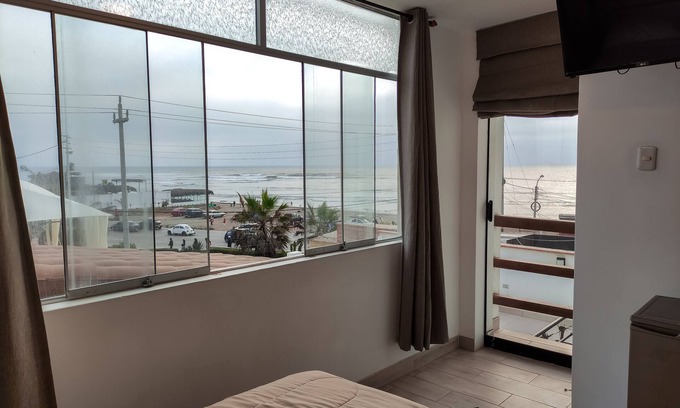 Victor Larco Herrera Hotel | Nuna Chak Hostel & Café