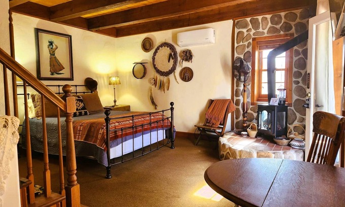 Julian Apartment | Oak Hill Inn, a cozy botique hotel only a 5min stroll to the heart of Julian!