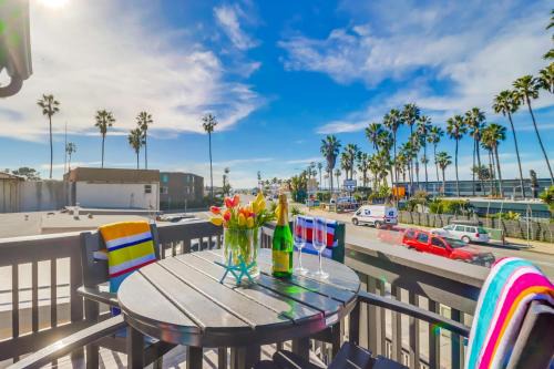 Ocean Beach House | OB Loungin 1