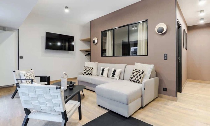 Quartier de la Folie-Mericourt Apartment | Oberkampf/Parmentier : Appartement Design 6P/2BR