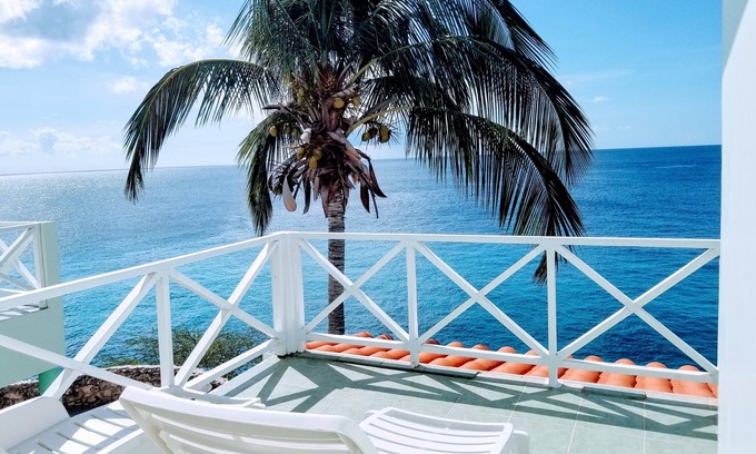 Lagun House | Ocean Front Villa - Breathtaking View - 10B