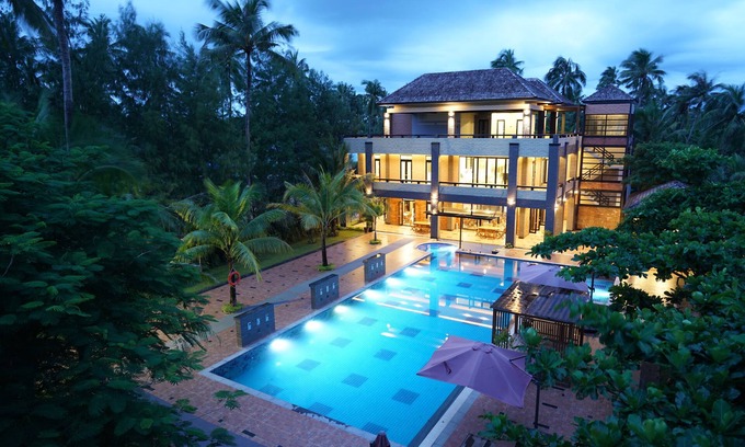 Ngwe Saung Hotel | Ocean Paradise Resort