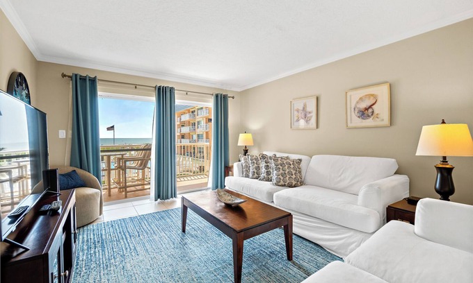 Cocoa Beach Condo | Ocean & Pool View | Heated Pool | Beach Access