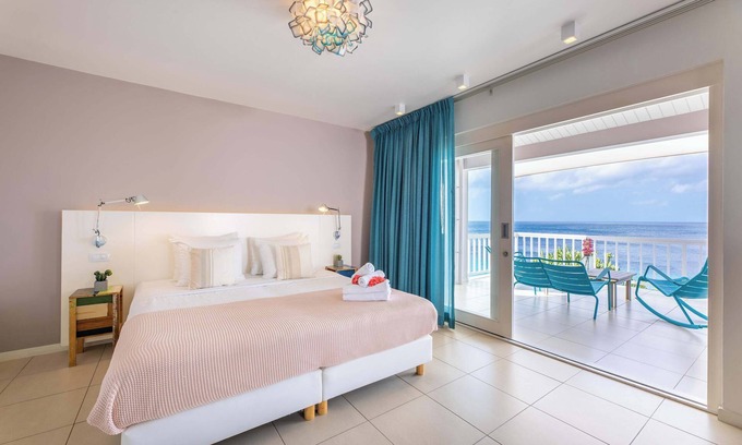 St. Marie Apartment | Ocean View Deluxe Suite