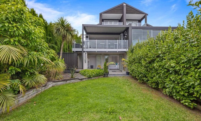 St. Heliers Apartment | Ocean View Spacious 5BR Retreat for Families
