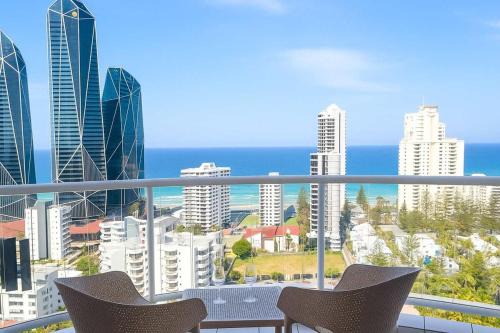 Surfers Paradise Hotel | Ocean View Studio Apartment Surfers Paradise - Free Parking