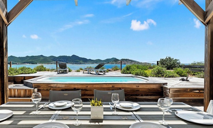 Beacon Hill Villa | Oceanfront amazing 2 BR Villa - 2 min from the beach