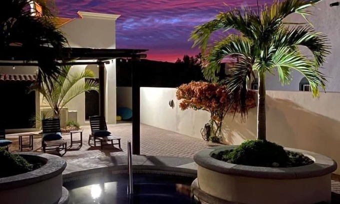 Loreto House | Oceanfront Oasis: Walk to town, Private Pool, Spacious Garden Courtyard