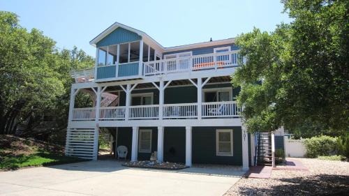 Tuckahoe House | Oceanside, Private Pool, Walking distance to town of Duck, Foosball, T3, Bella Vita