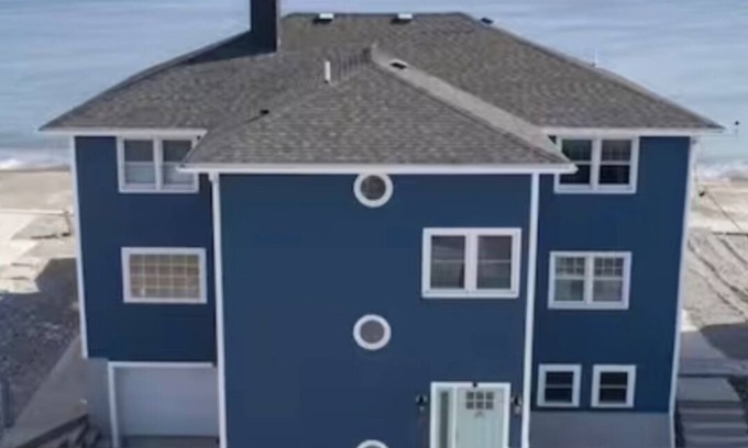 Scituate House | Oceanviews all round 5-bedroom house in brilliant Scituate with WiFi, AC,