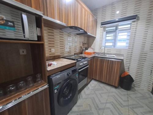 Benin City Apartment | Oghomwen Lodge and Service Apartment