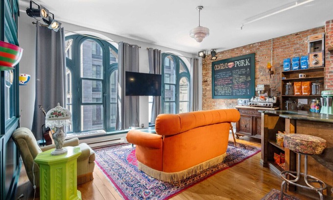 Cite Multimedia Apartment | Old Montréal's Friends-themed Haven