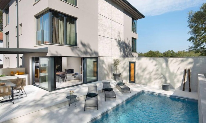 Krizine House | Oliva 1 by Interhome