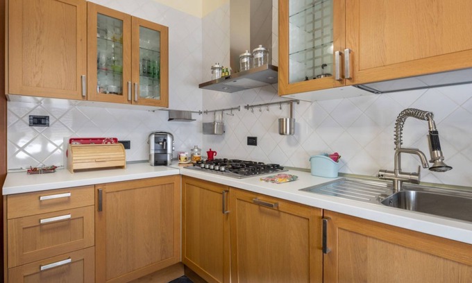 Oltretorrente Apartment | Oltretorrente Quiet Apartment - con Balconi!