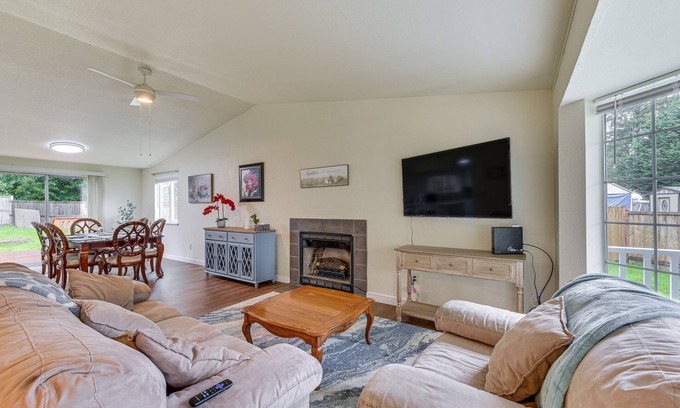 Tanglewilde-Thompson Place House | Olympia Home w/Deck ~ 7 Mi to Amtrak Train!