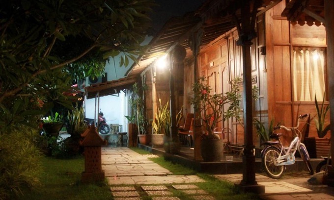 Baturetno House | Omah awang Homestay