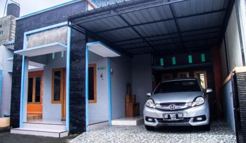 Banguntapan House | Omah Tamanan Homestay Jogja