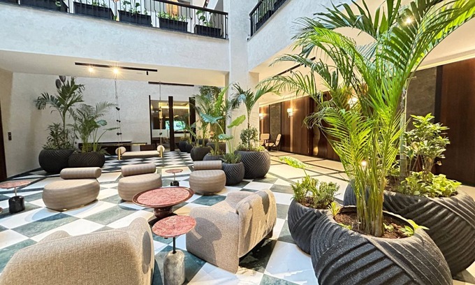 Raipur Hotel | Omaya Suites