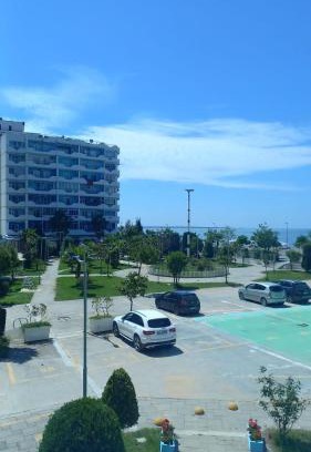 Elbasan Apartment | On the beach!