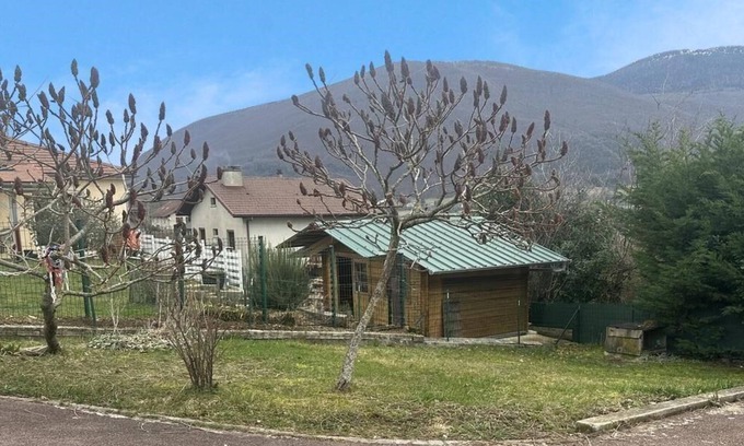 Montanges House | On the mount of calm angels