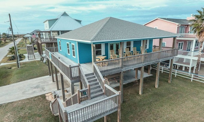 Port Bolivar House | Once Upon a Tide - 2nd row with great beach views!