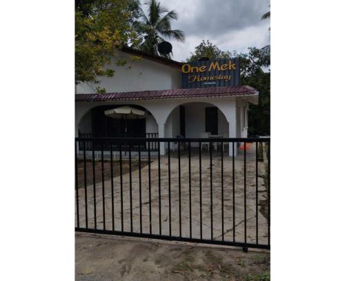 Rambai House | One Mek Homestay