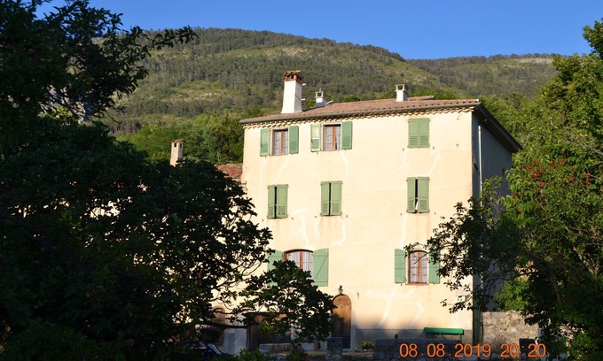 La Bastide House | open-air vacations in a character house in the high Var.