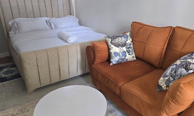 Nairobi Apartment | Opulent Studio at Tsavo near TRM & Kasarani Stadium