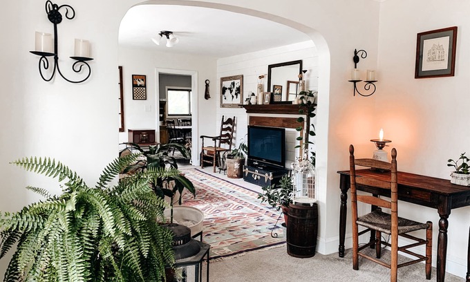 Marlboro Apartment | Orchard Keeper's Private Apt. - Entire Second Floor of 1873 Marlboro Farmhouse