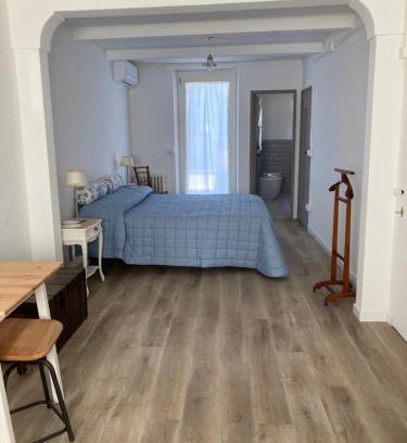 Montecarotto House | Orologio a Cucù