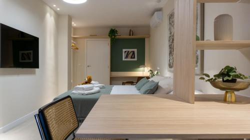 Camins al Grau Apartment | Osito Hub - Pintor Nicolau