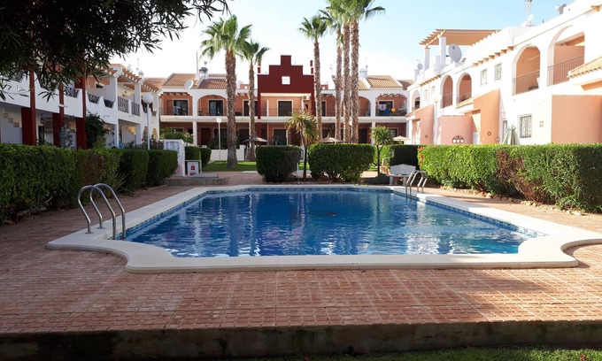 Quesada House | Outstanding Contemporary Styled Two Storey House