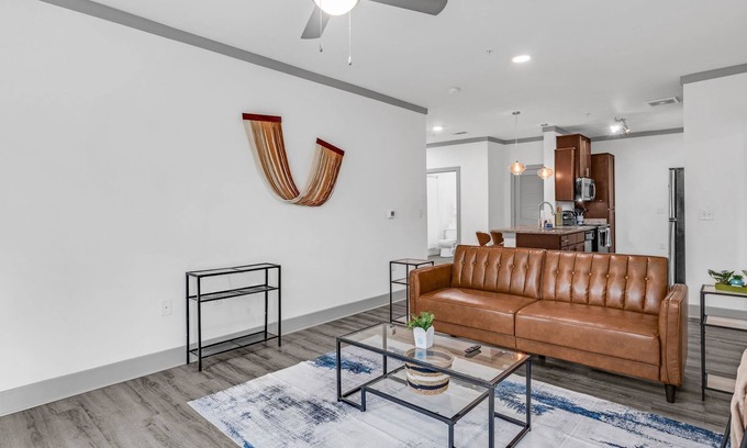 Farragut Apartment | Overlook 4001 I Stunning 2Bd Apartment