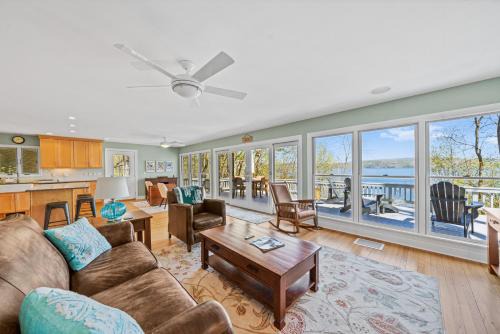 North Lake George House | Overlook Chalet