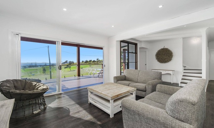 Crescent Head House | Oversized Executive Styled Home, Flat Walk To Town & Amazing Ocean Views!