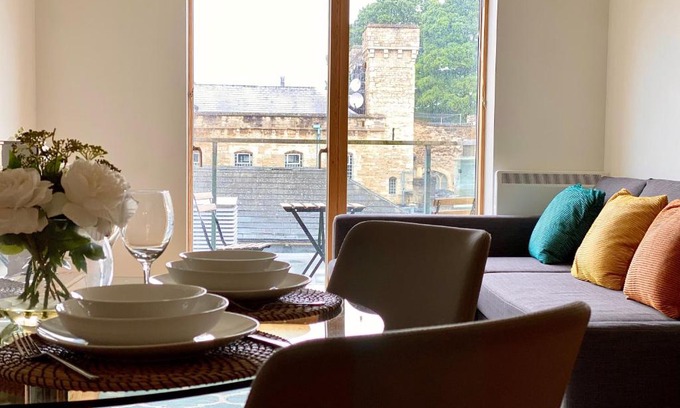 Oxford City Centre Apartment | Oxford Castle Apartment