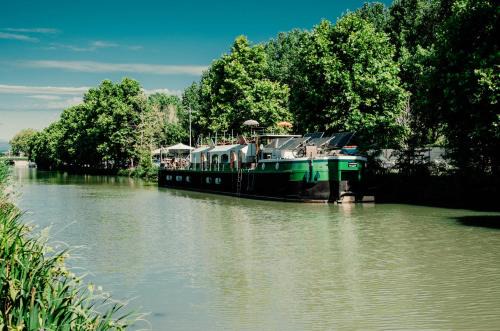 Villeneuve-les-Beziers Boat Rental | Péniche La Messagère