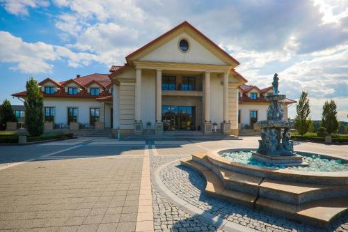 Stopnica Hotel | Pałac w Konarach Resort SPA & Conference