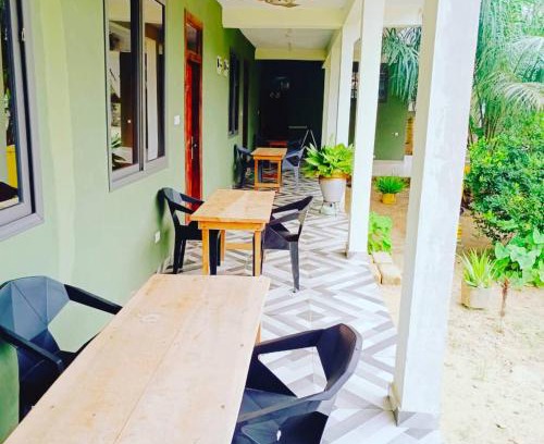 Busua House | Palm Grove lodge,Busua